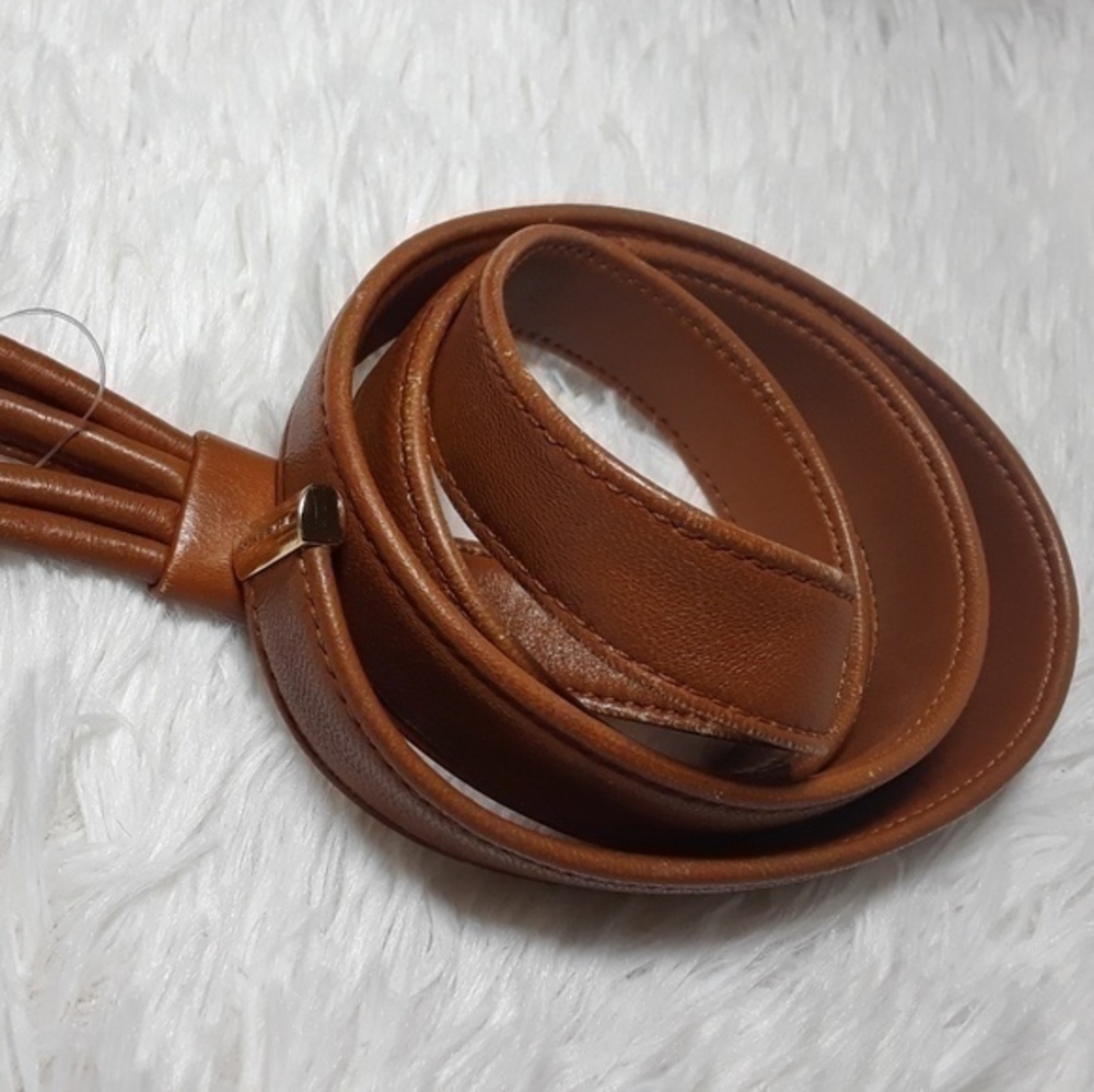 Michael Kors Rustic Leather Loop Belt - Picture 5 of 6